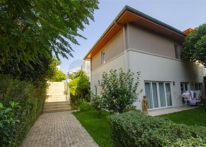 شقة فسيحة 4 + 1 في اونجلي كونيالتي أنطاليا 