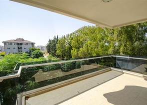 شقة فسيحة 4 + 1 في اونجلي كونيالتي أنطاليا 