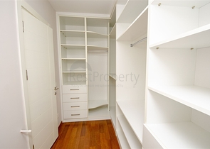 شقة فسيحة 4 + 1 في اونجلي كونيالتي أنطاليا 