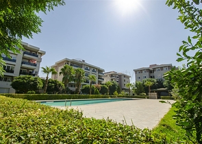 شقة فسيحة 4 + 1 في اونجلي كونيالتي أنطاليا 