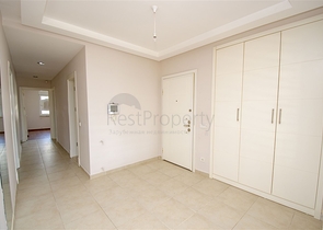 شقة فسيحة 4 + 1 في اونجلي كونيالتي أنطاليا 