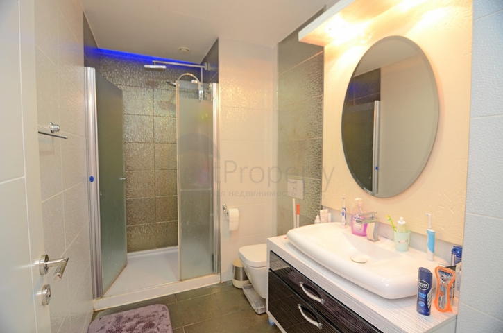 شقة مفروشة ضمن احد افخم المجمعات السكنية في الانيا 