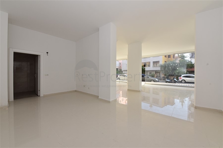 عقار تجاري في مركز الانيا 