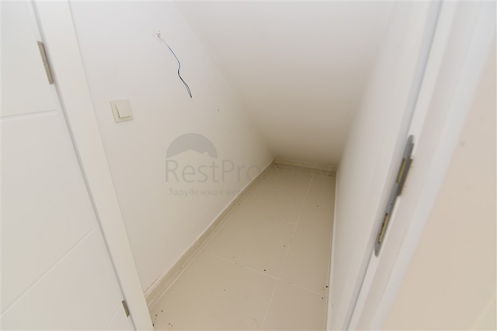 عقار تجاري في مركز الانيا 