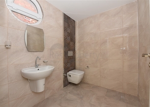 عقار تجاري في مركز الانيا 