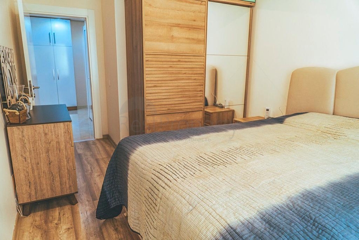 شقة بغرفة نوم واحدة مع التدفئة الغاز في هورما