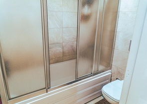 شقة بغرفة نوم واحدة مع التدفئة الغاز في هورما