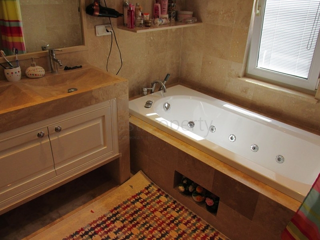 فيلا فخمة في كوناكليه 