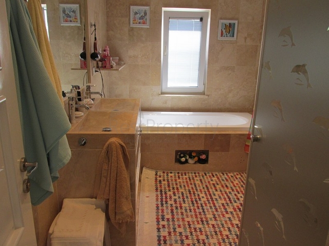 فيلا فخمة في كوناكليه 