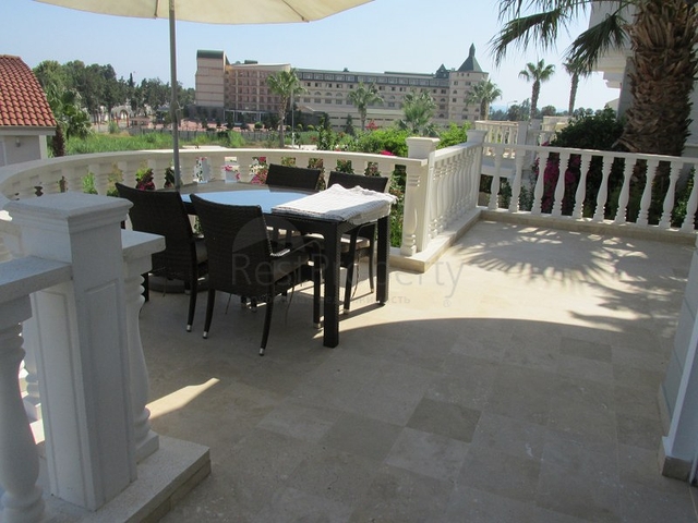 فيلا فخمة في كوناكليه 