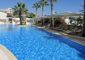 فيلا فخمة في كوناكليه 