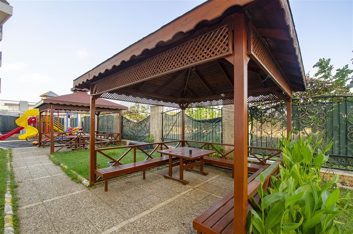  شقة واسعة 4+1 في منطقة اونجالي من كونيالتي أنطاليا