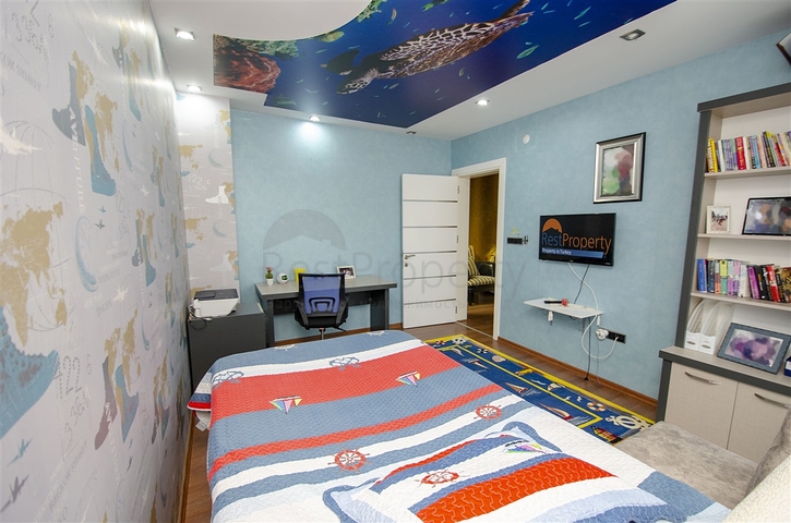  شقة واسعة 4+1 في منطقة اونجالي من كونيالتي أنطاليا