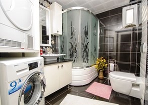  شقة واسعة 4+1 في منطقة اونجالي من كونيالتي أنطاليا