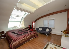  شقة واسعة 4+1 في منطقة اونجالي من كونيالتي أنطاليا