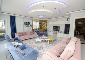  شقة واسعة 4+1 في منطقة اونجالي من كونيالتي أنطاليا