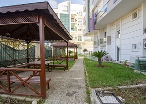  شقة واسعة 4+1 في منطقة اونجالي من كونيالتي أنطاليا