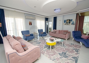  شقة واسعة 4+1 في منطقة اونجالي من كونيالتي أنطاليا