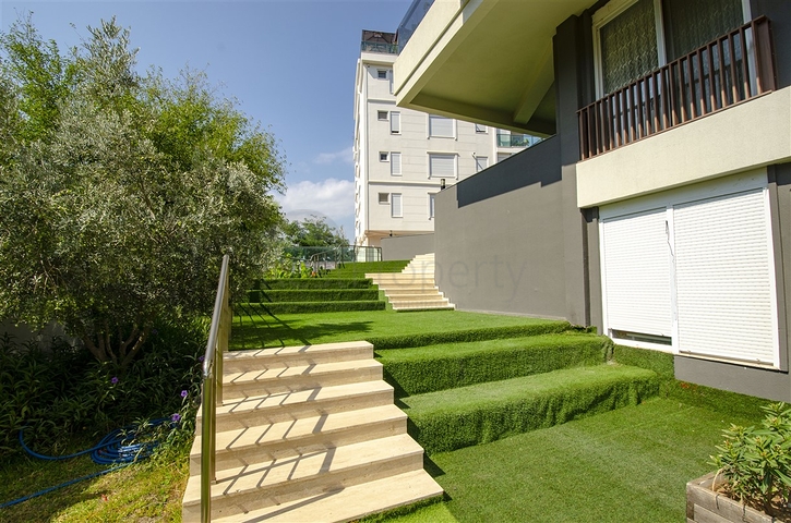 شقق فاخرة 3 + 1 و 4 + 1 في اونجالي كونيالتي أنطاليا