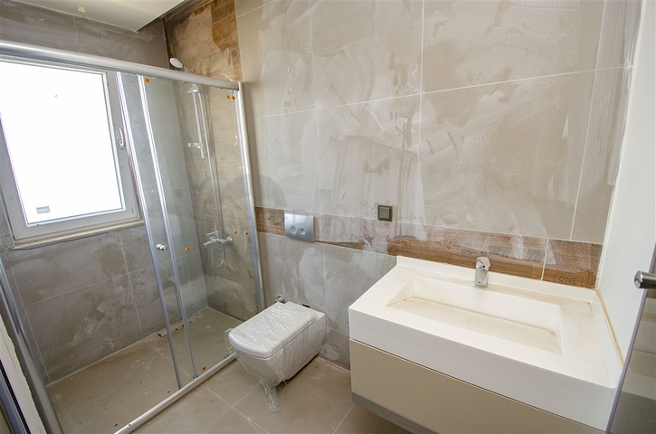 شقق فاخرة 3 + 1 و 4 + 1 في اونجالي كونيالتي أنطاليا