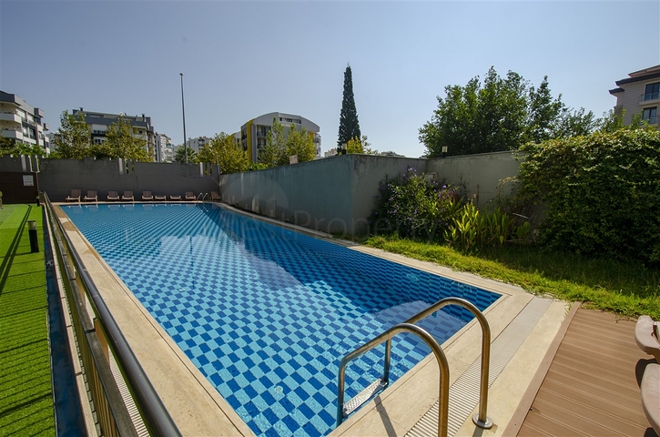 شقق فاخرة 3 + 1 و 4 + 1 في اونجالي كونيالتي أنطاليا