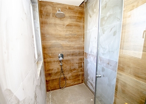 شقق فاخرة 3 + 1 و 4 + 1 في اونجالي كونيالتي أنطاليا