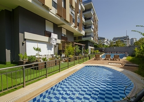 شقق فاخرة 3 + 1 و 4 + 1 في اونجالي كونيالتي أنطاليا