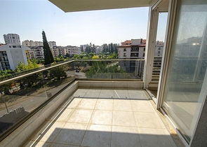 شقق فاخرة 3 + 1 و 4 + 1 في اونجالي كونيالتي أنطاليا