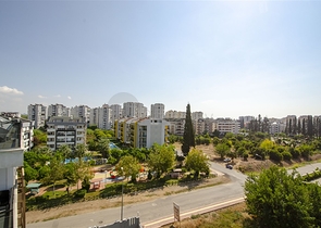 شقق فاخرة 3 + 1 و 4 + 1 في اونجالي كونيالتي أنطاليا