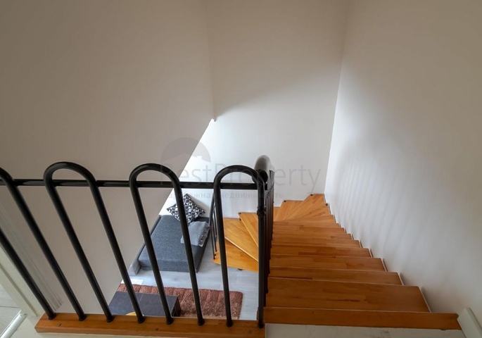 في مركز اسطنبول - بشيكتاش - دوبلكس خمس عرف وصالة مفروشة .