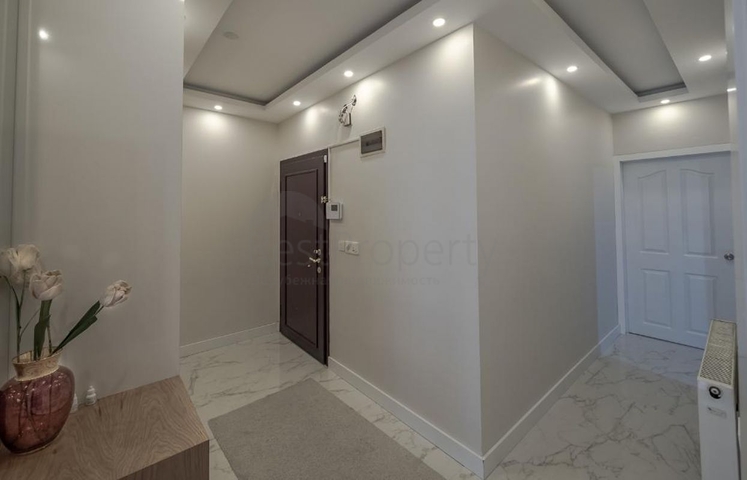 في مركز اسطنبول - بشيكتاش - دوبلكس خمس عرف وصالة مفروشة .