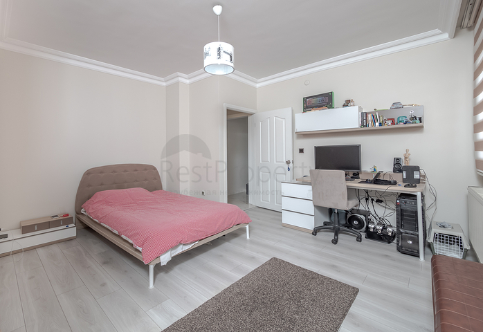 في مركز اسطنبول - بشيكتاش - دوبلكس خمس عرف وصالة مفروشة .