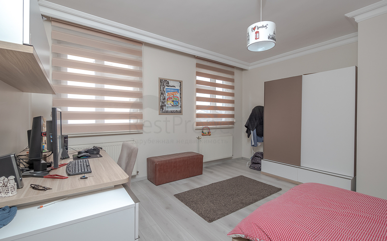 في مركز اسطنبول - بشيكتاش - دوبلكس خمس عرف وصالة مفروشة .