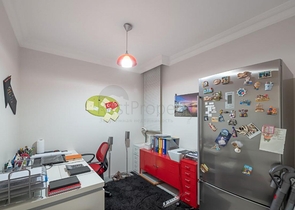 في مركز اسطنبول - بشيكتاش - دوبلكس خمس عرف وصالة مفروشة .