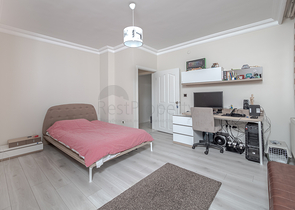 في مركز اسطنبول - بشيكتاش - دوبلكس خمس عرف وصالة مفروشة .