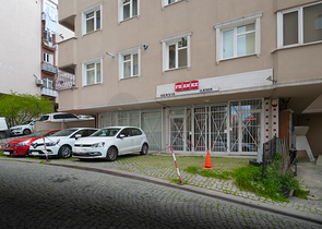 في مركز اسطنبول - بشيكتاش - دوبلكس خمس عرف وصالة مفروشة .