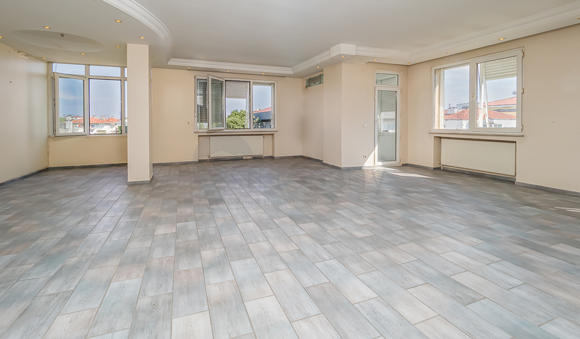 دوبلكس اربع غرف وصالة -قريبة من البحر في مركز اسطنبول 