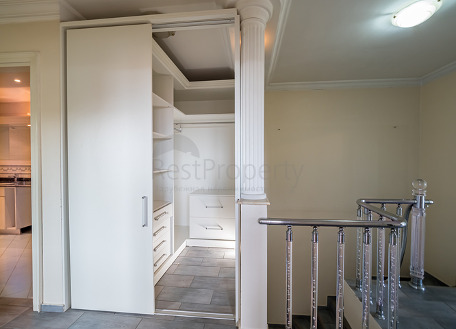 دوبلكس اربع غرف وصالة -قريبة من البحر في مركز اسطنبول 