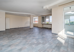 دوبلكس اربع غرف وصالة -قريبة من البحر في مركز اسطنبول 