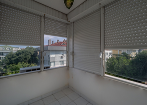 دوبلكس اربع غرف وصالة -قريبة من البحر في مركز اسطنبول 