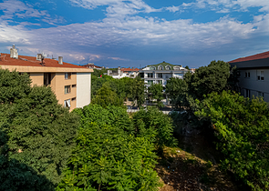 دوبلكس اربع غرف وصالة -قريبة من البحر في مركز اسطنبول 