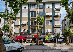 دوبلكس اربع غرف وصالة -قريبة من البحر في مركز اسطنبول 