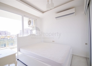 شقة غرفة وصالة ضمن مجمع سكني حديث بسعر جيد 