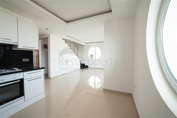 دوبلكس - ثلاث غرف وصالة - في مركز الانيا بالقرب من شاطئ كليوباترا  الشهير 