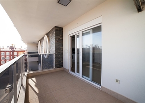 دوبلكس - ثلاث غرف وصالة - في مركز الانيا بالقرب من شاطئ كليوباترا  الشهير 