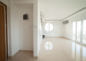 دوبلكس - ثلاث غرف وصالة - في مركز الانيا بالقرب من شاطئ كليوباترا  الشهير 