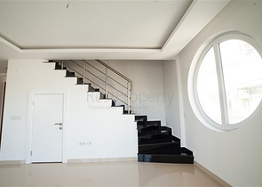 دوبلكس - ثلاث غرف وصالة - في مركز الانيا بالقرب من شاطئ كليوباترا  الشهير 