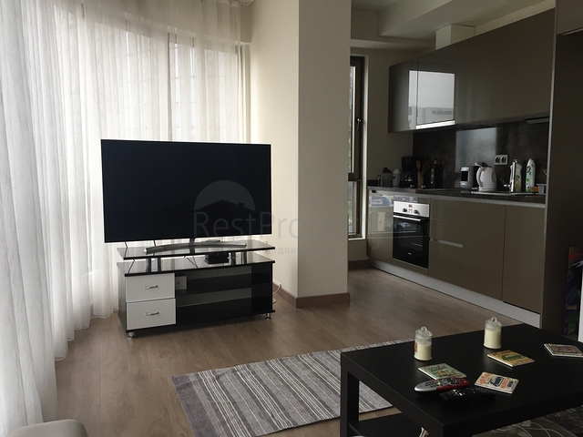 غرفة وصالة ضمن مجمع فخم في مركز اسطنبول 