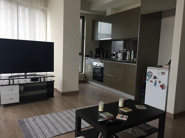 غرفة وصالة ضمن مجمع فخم في مركز اسطنبول 