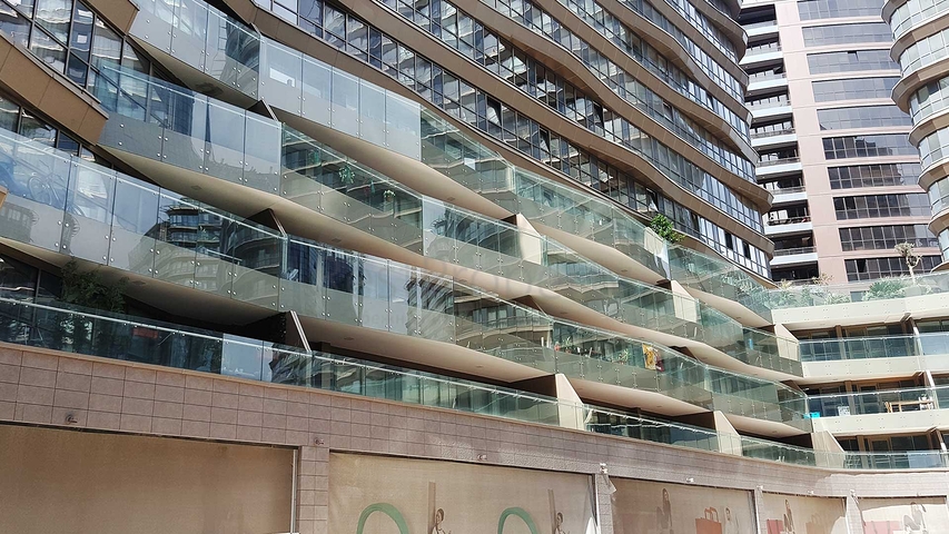 غرفة وصالة ضمن مجمع فخم في مركز اسطنبول 